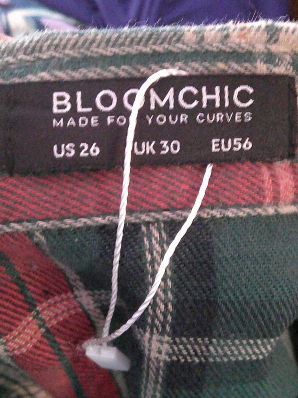 NEW "Bloomchic" Plaid Notched Belted Pocket Curved Hem Flannel Dress Woman Sz 26 - Picture 7 of 7